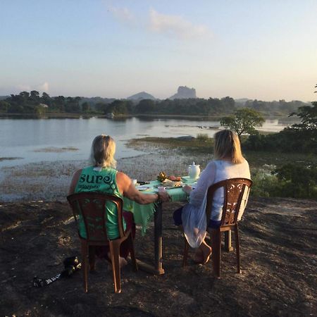 Sigiri Lake Paradise Villa Sigiriya Exterior photo